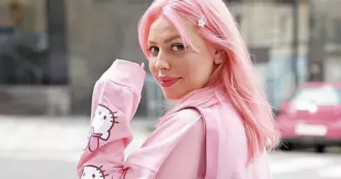 ELLEphoria: O make-up trendech s NotSoFunnyAny