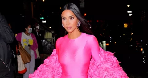 Holka bez talentu a geniální podnikatelka. Kim Kardashian slaví 41!