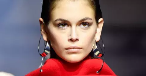 Kaia Gerber – modelka, která nemá co říct, a tak nic neříká…#DíkyBohu!
