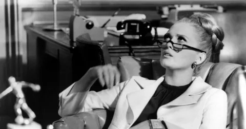 Syndrom včelí královny Aneb když ženy nenávidí ženy