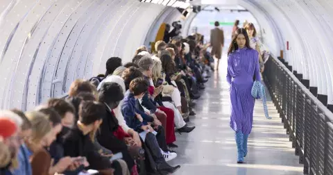 Inovace a kreativita v módě: Oblečení z hub či ovoce a boj o kvalitu