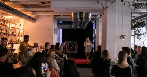 Krása se s uměním potkala pro dobrou věc