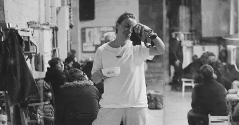 Život v kyjevském krytu: Alinu a Annu drží nad vodou naděje a práce