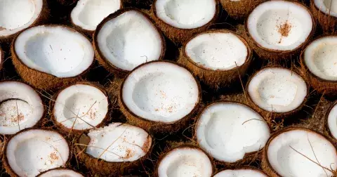 Zdravé a krásné zuby? Vyzkoušejte oil pulling