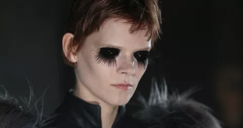 Krystaly, amulety a nejpověrčivější návrháři