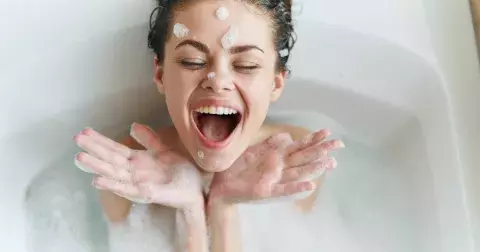 Zpět do formy: Jak po létě napravit pleť, vlasy i tělo