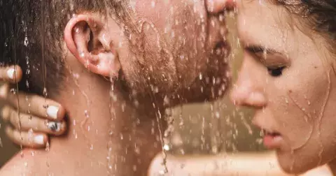 Zjistěte, kolik sexu byste měla mít a jak se bránit, když je ho příliš