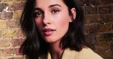 Beauty talk s Naomi Scott