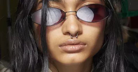 Přemýšlíte, čím oživit letní šatník? Dejte zelenou pánským kravatám