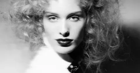 6 tipů, jak nosit černou rtěnku, aby vypadala stylově