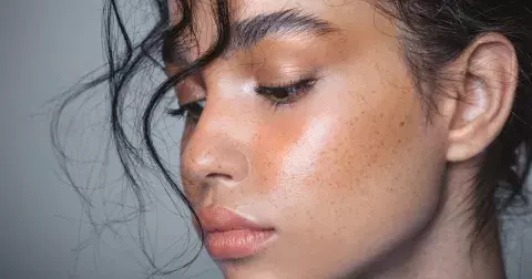 Hadí jed, kaviár i šnečí extrakt: Magické ingredience pro krásu