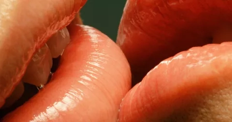 Sex ničí planetu: Jak klima ovlivňuje krizi v ložnicích?