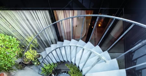 Byt v pražských Nuslích evokuje exotickou dovolenou