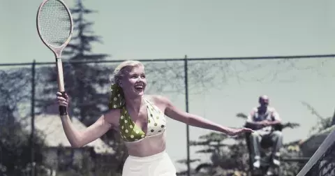 Forehand, backhand, smeč! Móda z tenisového kurtu obsadila náš šatník