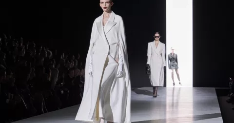 Dolce & Gabbana Ready to Wear Fall Winter 2023: Femme fatale sensuale