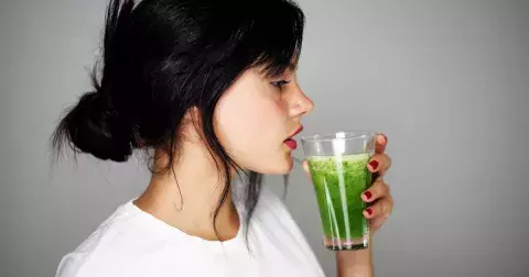 Lednový detox očima toxikologa. Má to smysl nebo jde o drahé placebo?