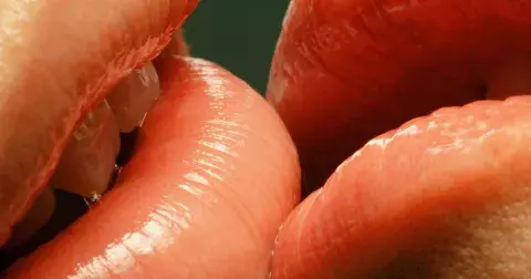 Sex ničí planetu: Jak klima ovlivňuje krizi v ložnicích?