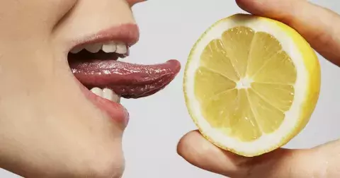 Test ELLE: Zdravější verze oblíbených jídel i sladkostí. Yes or no?