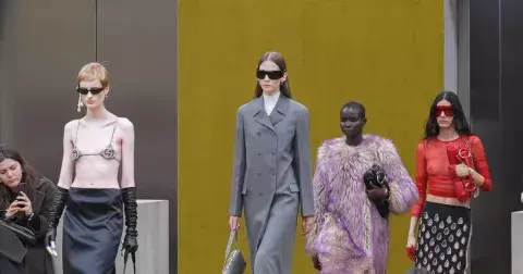 GUCCI NA POMEZÍ. POTŘEBUJÍ MÓDNÍ DOMY STÁLE JEŠTĚ KREATIVNÍ ŘEDITELE?