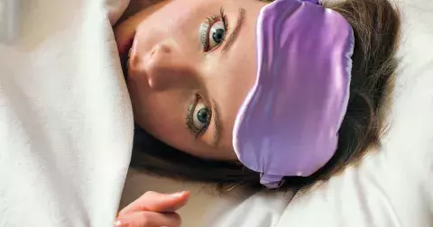 Únava, deprese, špatná pleť. Na vině může být spánek