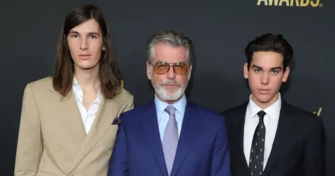 Potatili se. Toto jsou synové krásnější, než jejich slavní sexy otcové