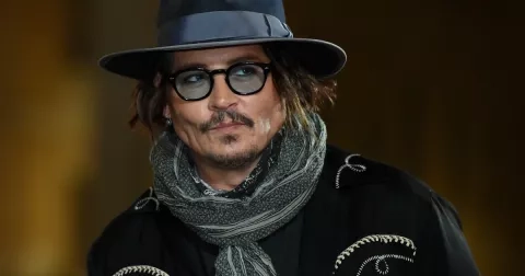 Depp a další lamači srdcí. Nevíme proč, ale zkrátka nás přitahují