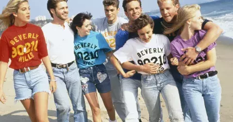 Best of 90‘s: Ikony hudby, módy i technologie, které milujeme dodnes