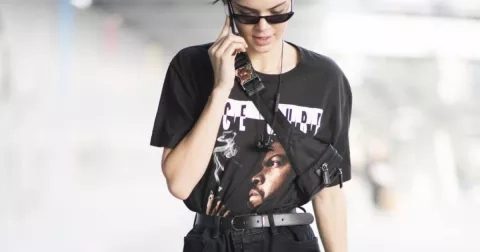 Devadesátky se nosí ve velkém a Kendall to umí na jedničku