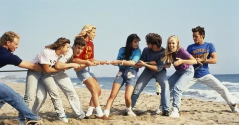 Miláčkové 90ʼs: co dnes dělají hvězdy BH 90210, které jsme milovali?