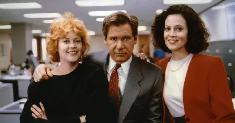 Status: milenka. Jaký je pohled na milostný trojúhelník z její strany?