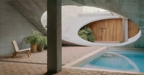 Ani venku, ani uvnitř. Přenocujte v impozantních Casa VO a Casa WO