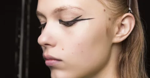 3 nejjednodušší způsoby, jak nakreslit oční linku