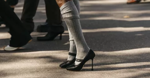 Trend Alert: Přijměte skromný fakt, že ponožky v sandálech jsou cool