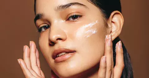 Už máte také Milky Skin? TikTok válcuje další beauty trend