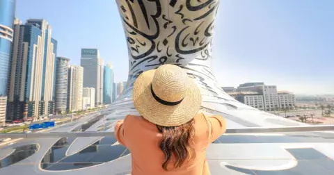 Letiště v Dubaji: jak si užít čas mezipřistání?