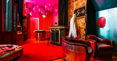 Top české hotely: Přespěte na zámku, ve věži nebo v kabině letadla