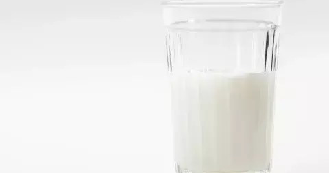 Kefír, nápoj, který už znaly naše babičky. Právě zažívá velký boom