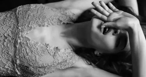 Stud stranou: sexuální polohy, ve kterých budete vypadat božsky