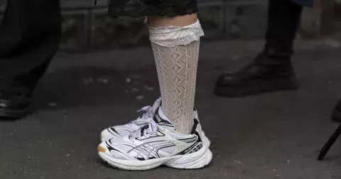 Worn, faded & ugly: tenisky, které musíte na jaře 2024 obout