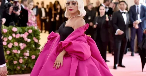 Lady Gaga: Královna popu a bizarních kostýmů
