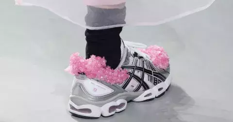 Módní trendy přejí DIY. Ty nejlepší tenisky sezony si vytvoříte sami