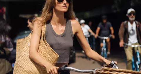 Nová kabelka? Jedině z proutí a slámy. Tady jsou ty nejkrásnější