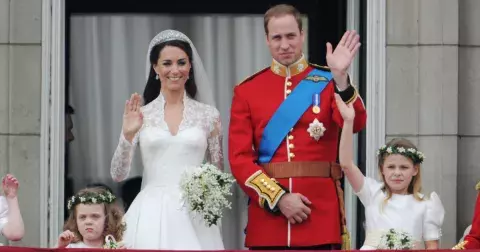 Jak se Kate a William poznali? Seriál Koruna odkrývá jejich příběh