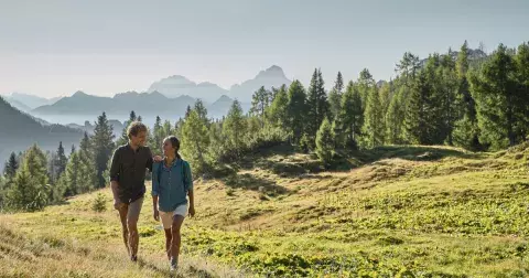 Tipy na letní destinace, které potěší milovníky hor i pláží