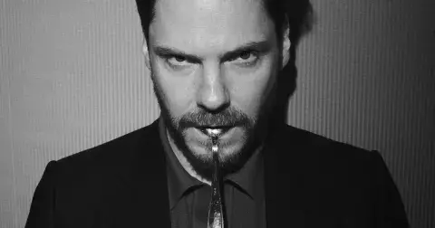 Charismatický Daniel Brühl je zralý na to více riskovat