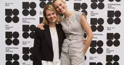 ELLE Talks: Thea Prokop a Karolina Kurková o začátcích v modelingu