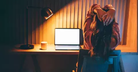 Když se práce stane noční můrou. Už jste slyšeli o ergofobii?