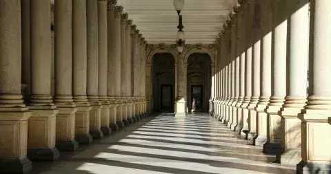 Survival kit: Co dělat letos ve Varech? Bistra, bary, kultura a další