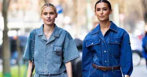 Proč musíte mít denimovou košili a způsoby, jak ji nejlépe nastylujete