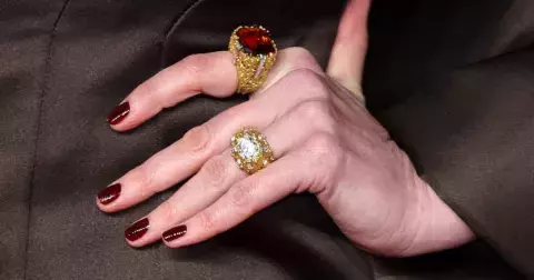 Rouge Noir: Provokativní barva, která z vás udělá femme fatale